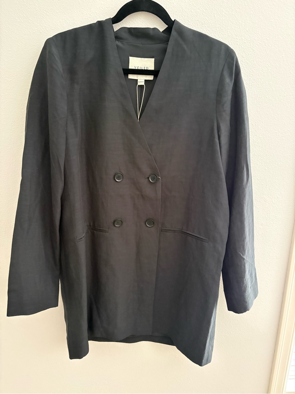 VEILED Women's Double-Breasted Black Blazer Jacket